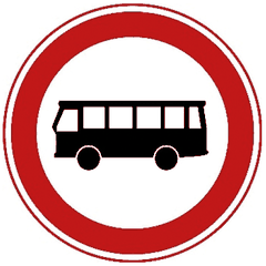 Rond bord met rode rand en een zwarte autobus